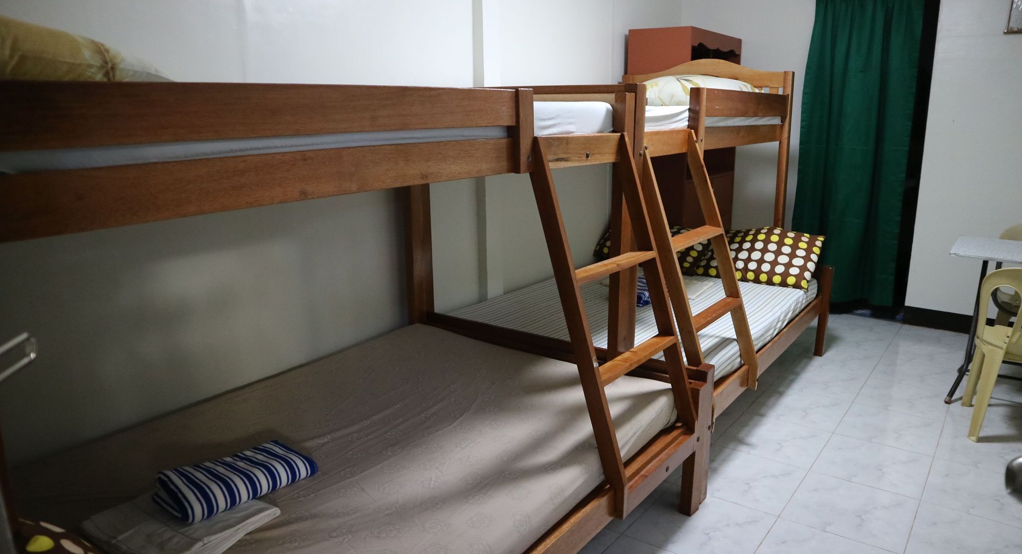 Almonte Transient Hostel Puerto Princesa Ngoại thất bức ảnh