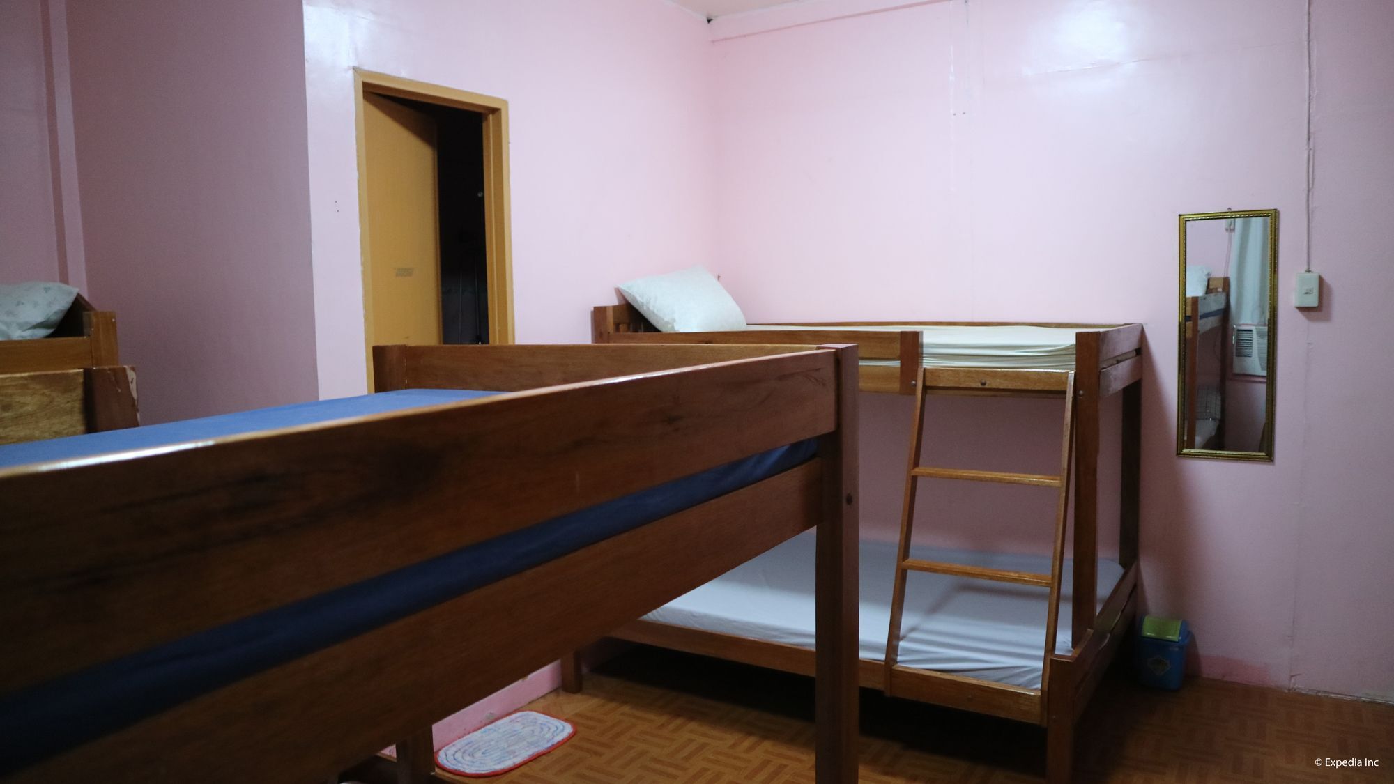 Almonte Transient Hostel Puerto Princesa Ngoại thất bức ảnh